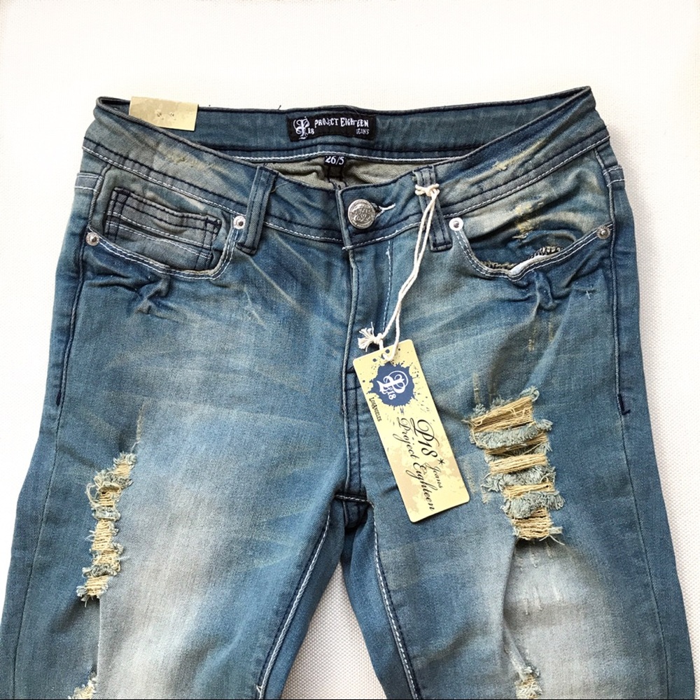 LAST ONE ‼️ S/24 👉🏼Distressed Blue Ripped Jeans  - Picture 6 of 8